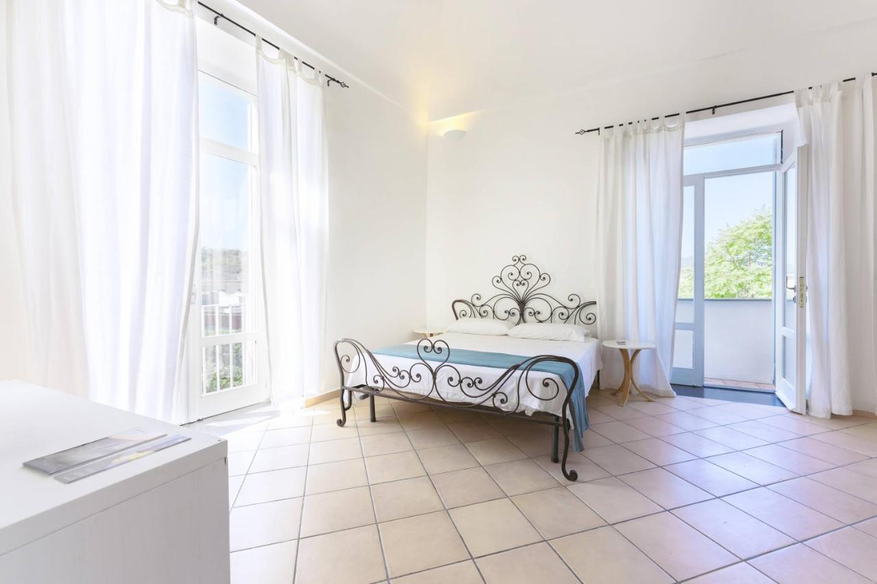 Palazzo Attila - Gioia Apartments Procida Ngoại thất bức ảnh