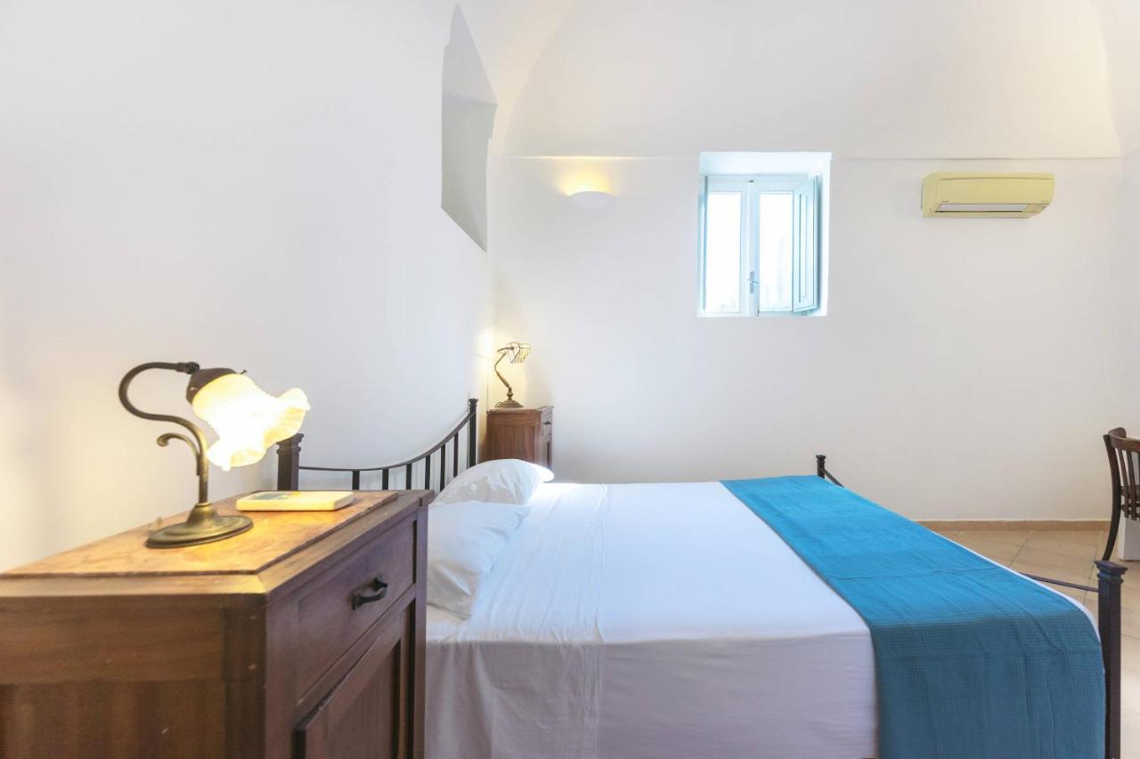 Palazzo Attila - Gioia Apartments Procida Ngoại thất bức ảnh