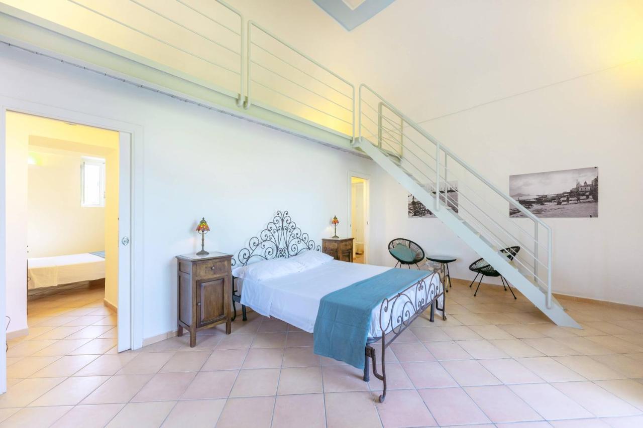 Palazzo Attila - Gioia Apartments Procida Ngoại thất bức ảnh
