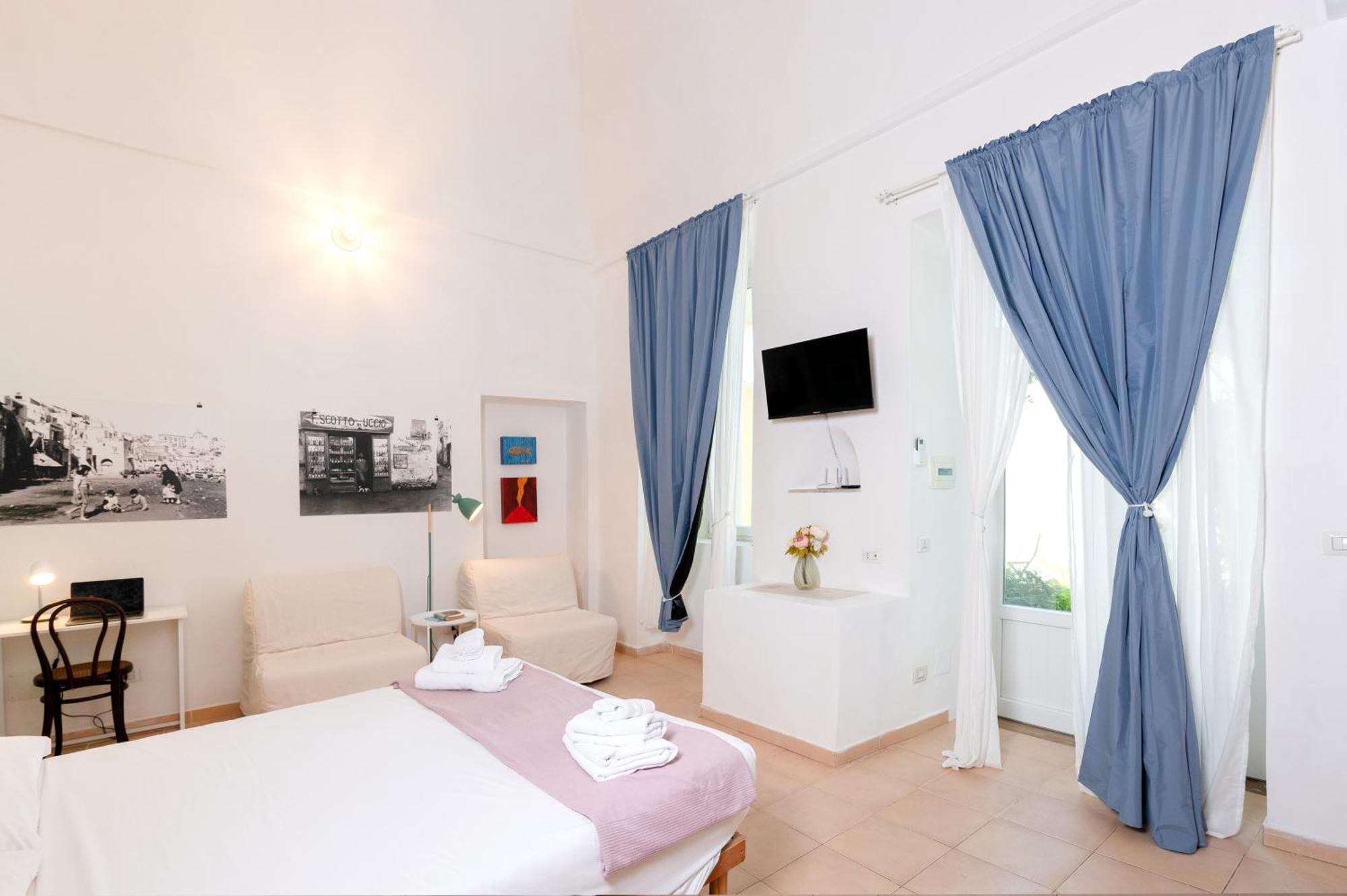 Palazzo Attila - Gioia Apartments Procida Ngoại thất bức ảnh