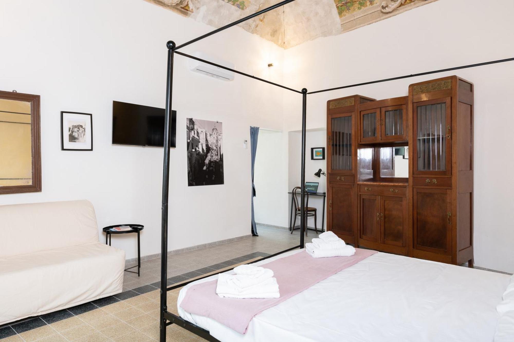 Palazzo Attila - Gioia Apartments Procida Ngoại thất bức ảnh