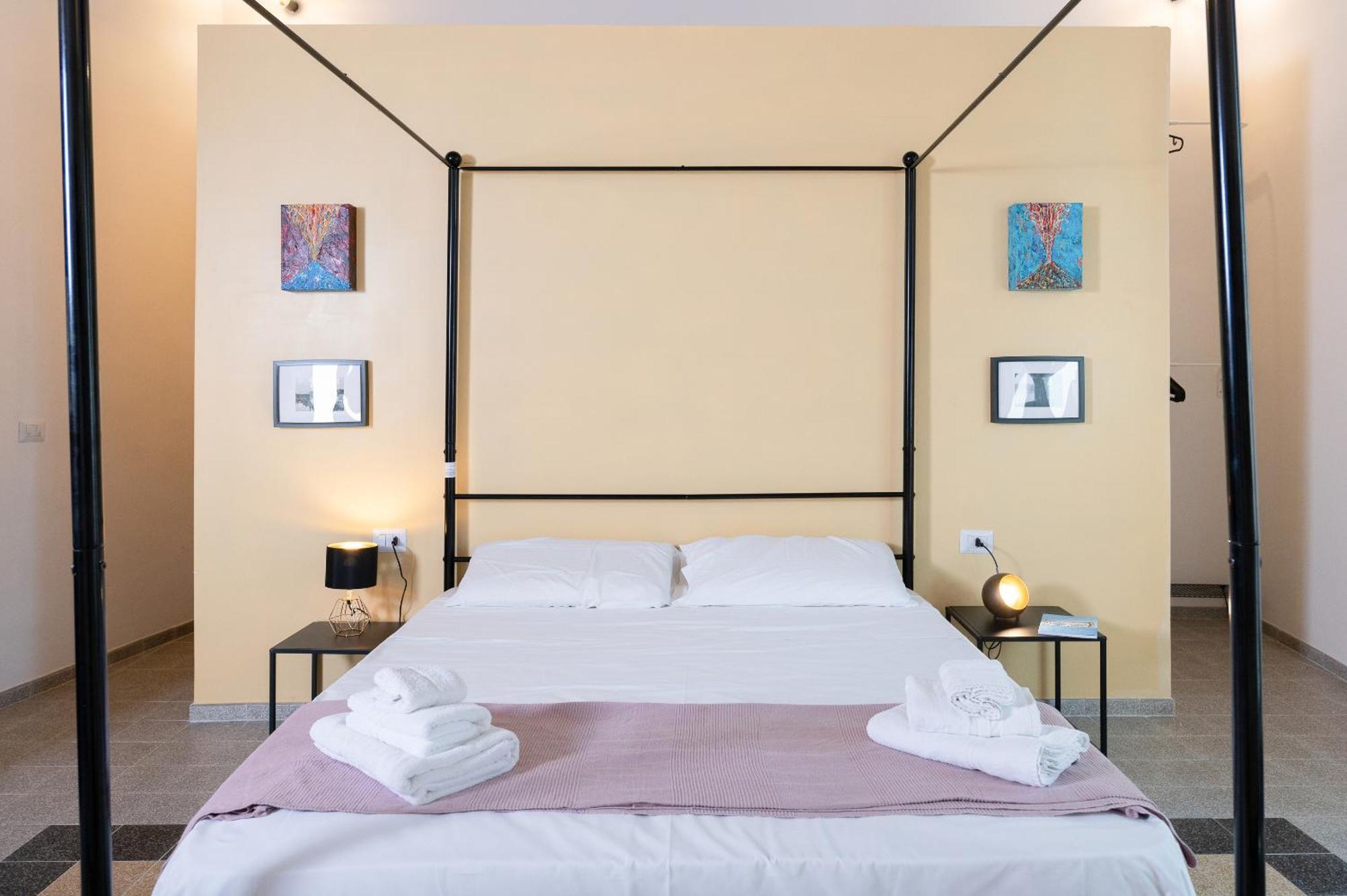 Palazzo Attila - Gioia Apartments Procida Ngoại thất bức ảnh